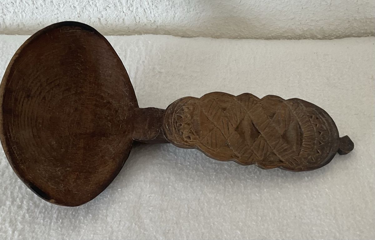 Cucchiai: Cuillère en bois sculpté datée de 1810 – Usato da Corseaux venduto da Mililaforet75 4