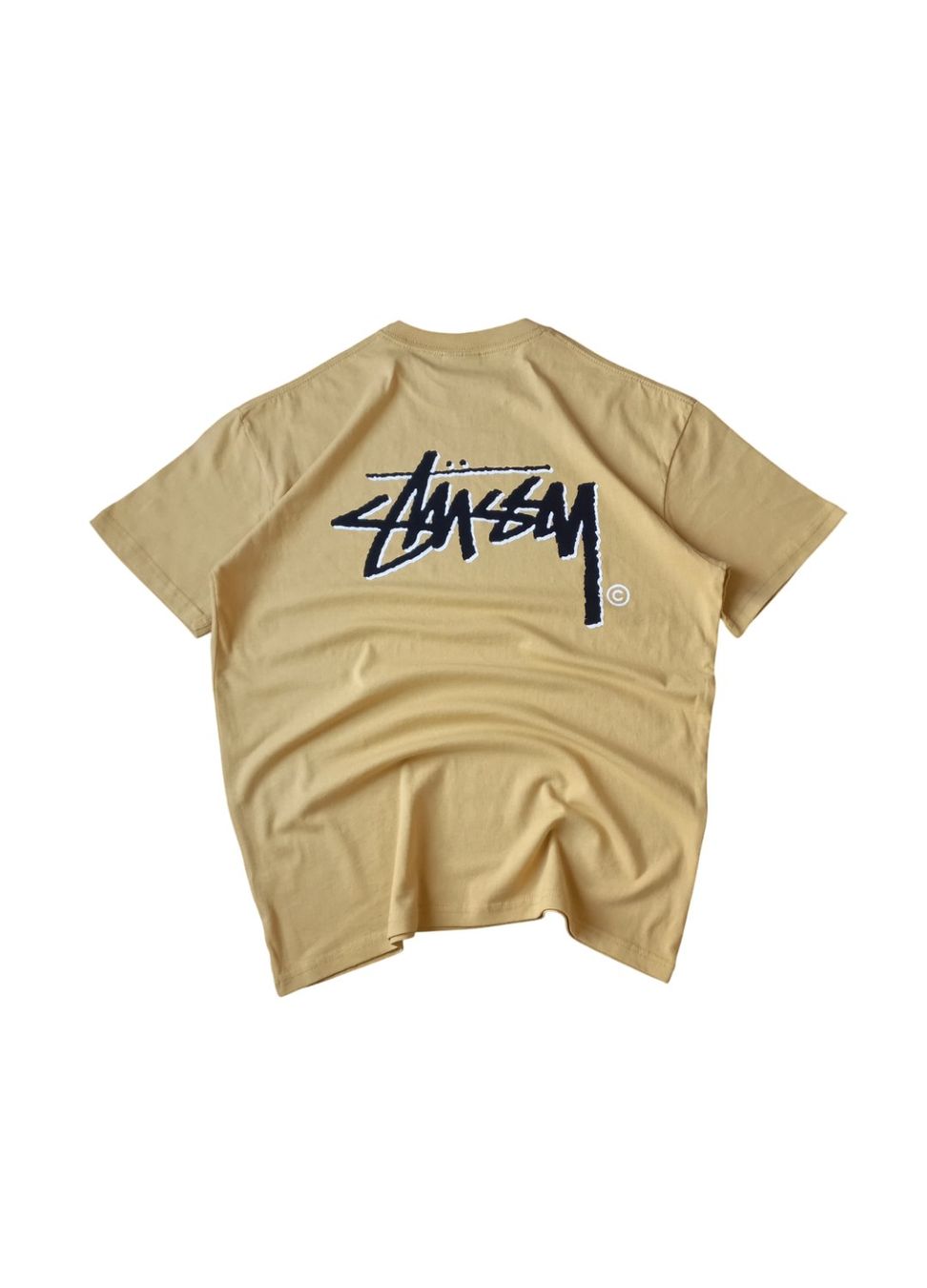 Stüssy T-shirt: Stüssy Tee Yellow (S) – Nuovo e nell'imballaggio originale da Chamoson venduto da Sapoloshop