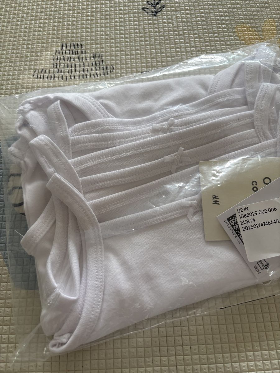 H&M Kleiderpakete & -sets: 3 Bodys grösse 74 – Neu und originalverpackt aus Lyss von Prinzess99