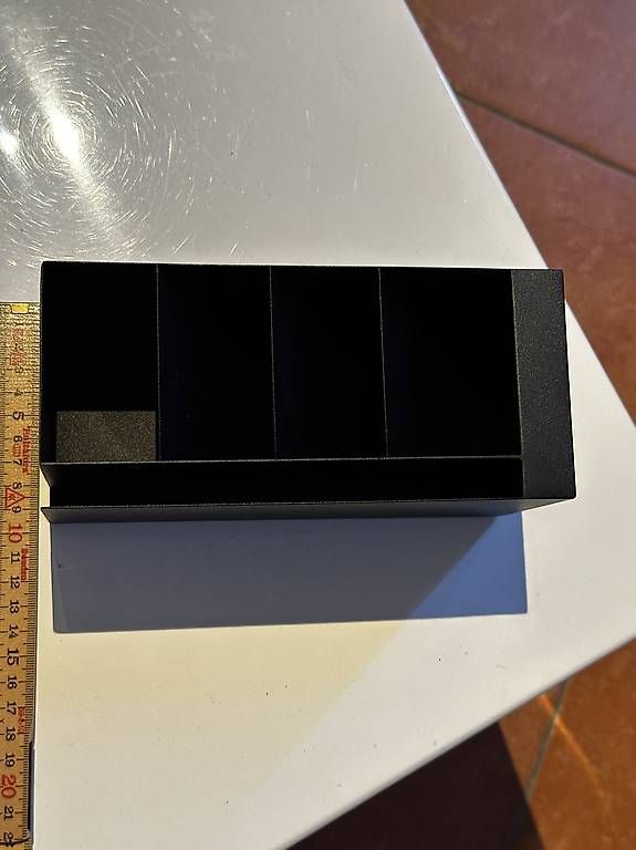 Cassettiere: Porta penne e buste stile moderno  – Nuovo e nell'imballaggio originale da Mendrisio venduto da esthetic111 2