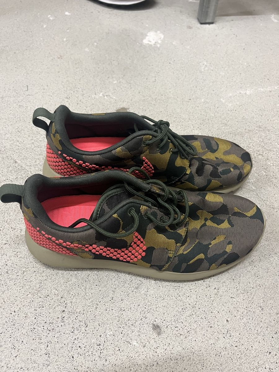 Nike Damenschuhe: Nike Damenschuh / Sneaker Gr. 39 – Gebraucht aus Basel von yaw_t2cm