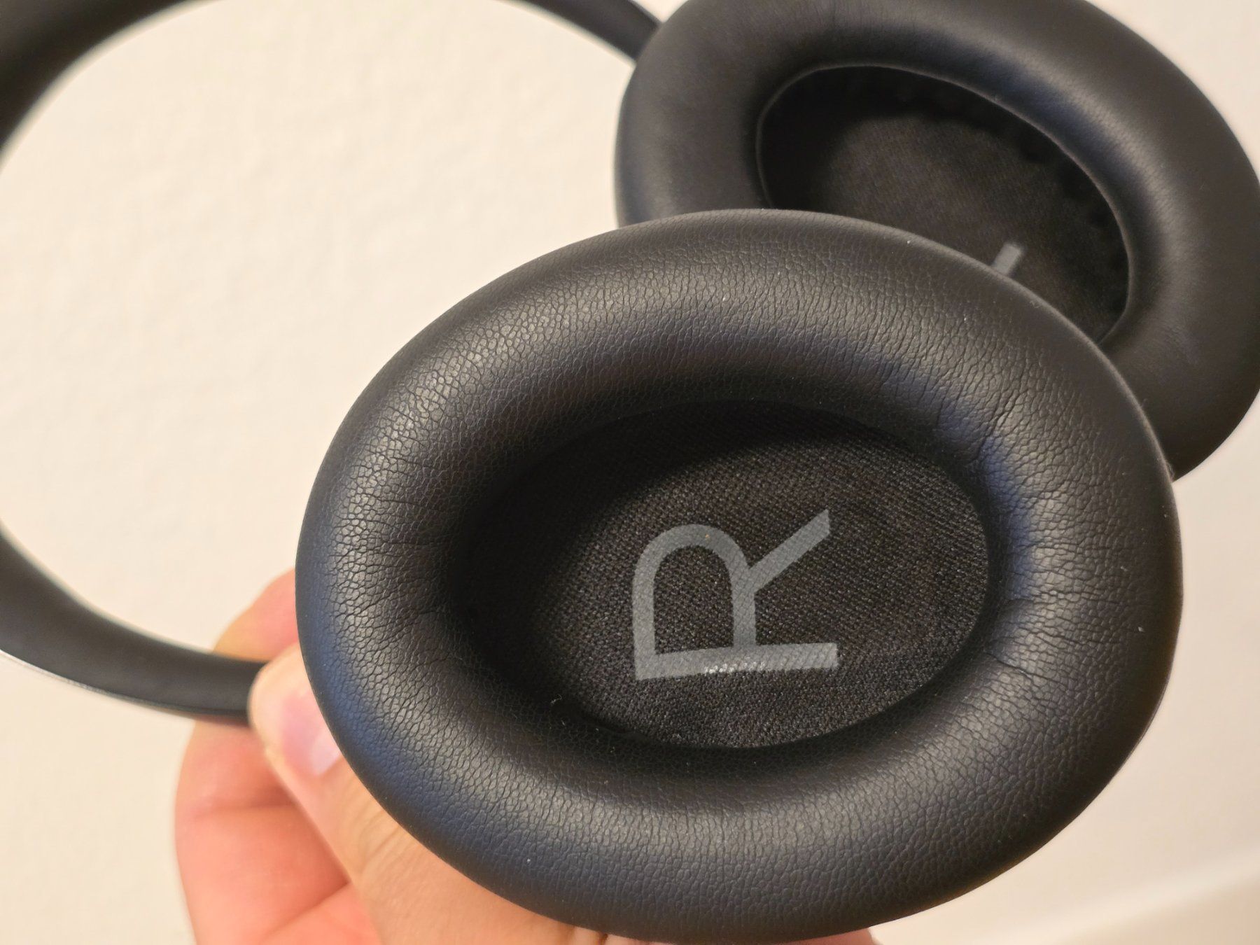 Bose Cuffie: Bose Noise Cancelling 700 – Usato da Basel venduto da Esmen 2