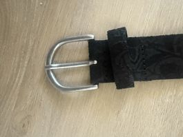 Schwarzer Echtleder Guertel, Gr. 85, Top Zustand!
