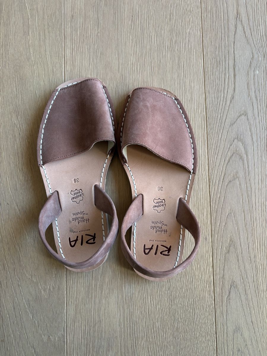 Scarpe da donna: NEUE wunderschöne Ledersandalen von Ria – Nuovo (secondo la descrizione) da Uetikon am See venduto da So_phie
