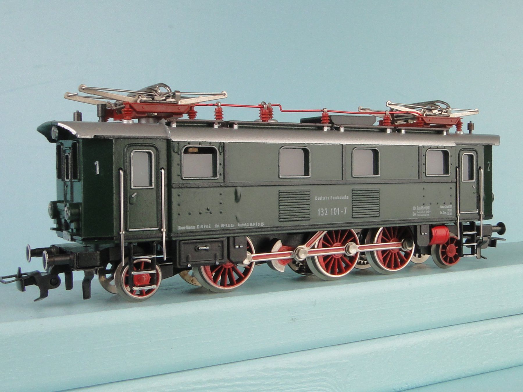 Fleischmann Modellini di ferrovie: Fleischmann 4369 - E-Lok E 132 Vollmetall, wie NEU – Usato da Bülach venduto da cann11 1