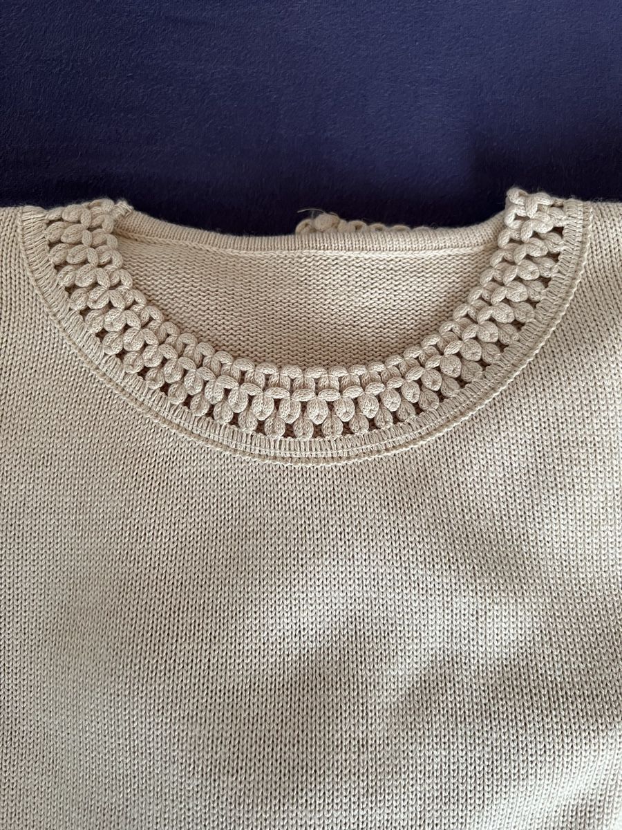 Pulls & Sweat-shirts: Strickpullover beige mit Bordure  – D'occasion à Betschwanden par Dognose 3