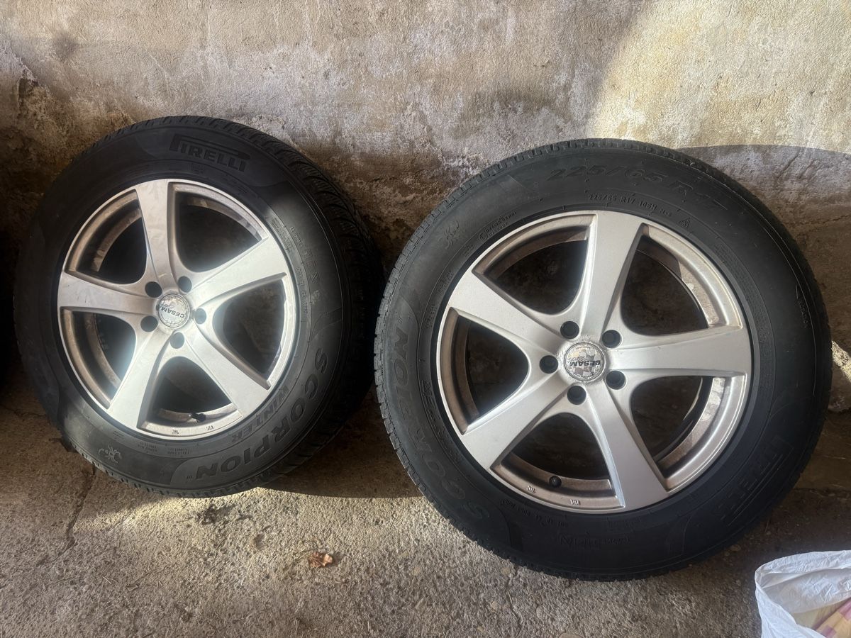 Pneumatici & Ruote complete: Kompletträder 225/65 R 17  – Usato da Glattbrugg venduto da ME- 1
