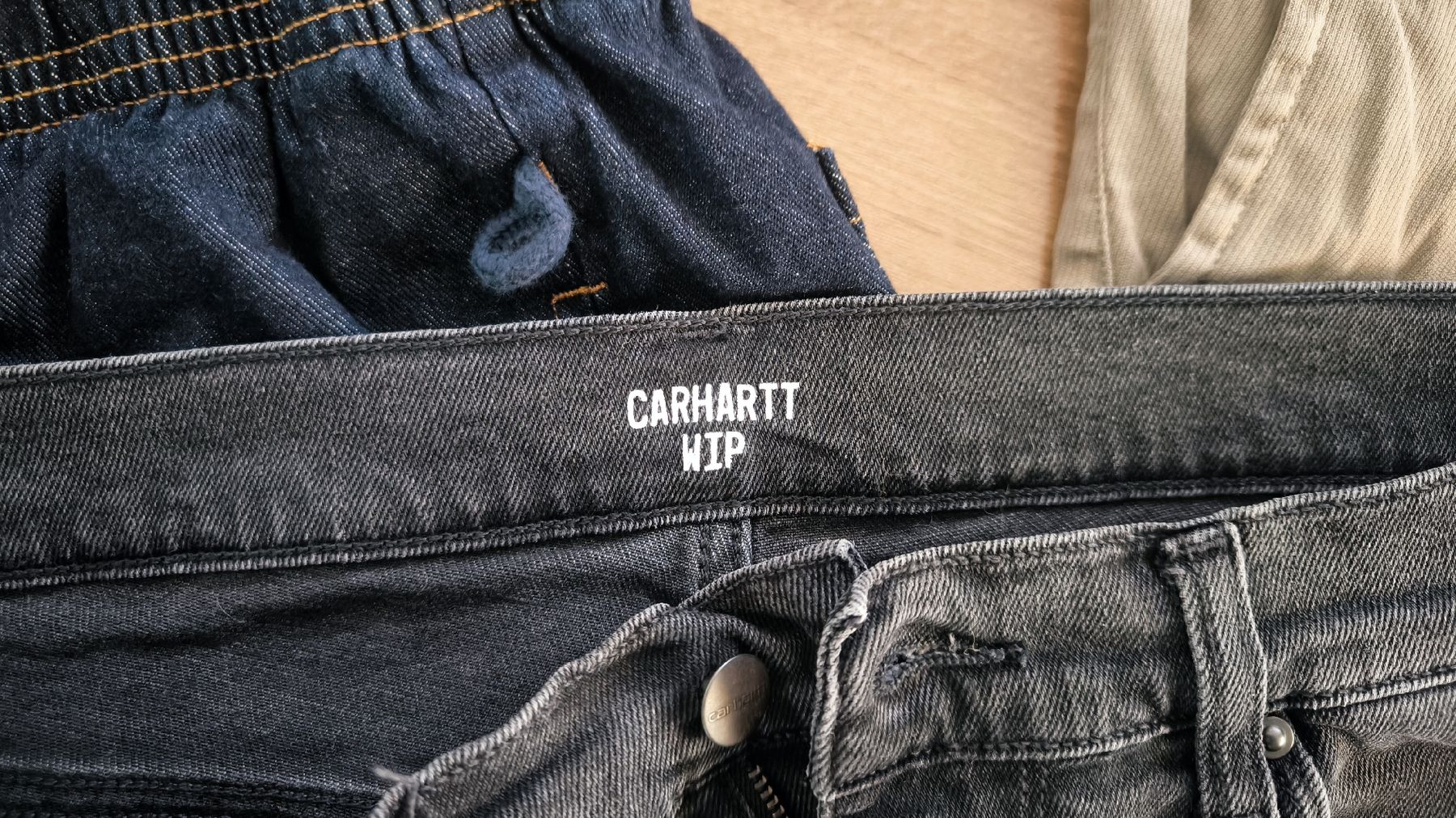 Pantalons: 3x Shorts - 33 M/L – D'occasion à Ebikon par brombomboli 1