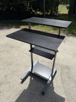 Stehtisch / pc-Tisch / höhenverstellbarer Tisch