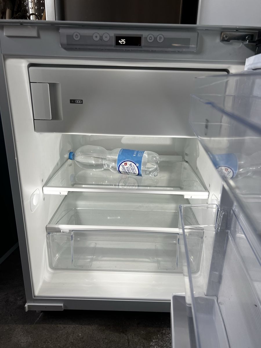 Réfrigérateurs: Kühlschrank V-Zug – D'occasion à Trasadingen par Kaffee.mann