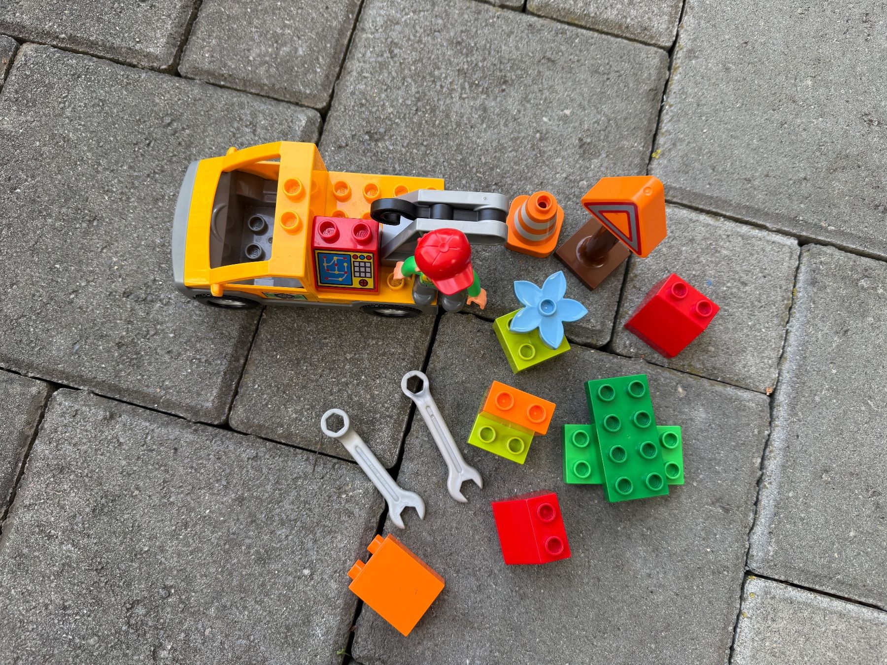 Lego Jouets: LEGO DUPLO, Abschleppwagen 6146 – D'occasion à Thun par Archeoteam 2