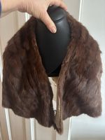 Étole vintage en fourrure véritable, parfaite pour l'hiver.