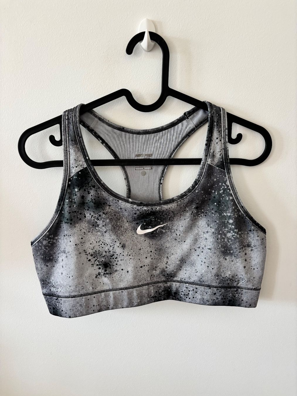 Nike Sonstige Unterwäsche: Brassiere sport Nike Pro, taille L – Gebraucht aus Bulle von lfr_gfx8