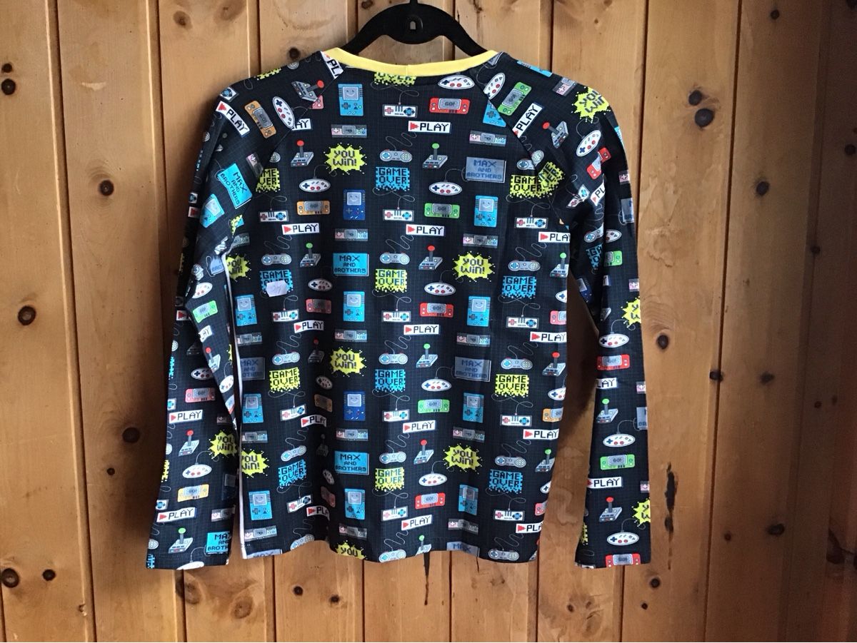 Pulls et sweat-shirts: MAX AND BROTHERS Pullover mit Print Grösse 10-11 J. – Neuf avec emballage d'origine à Samedan par dim_wd9v 1
