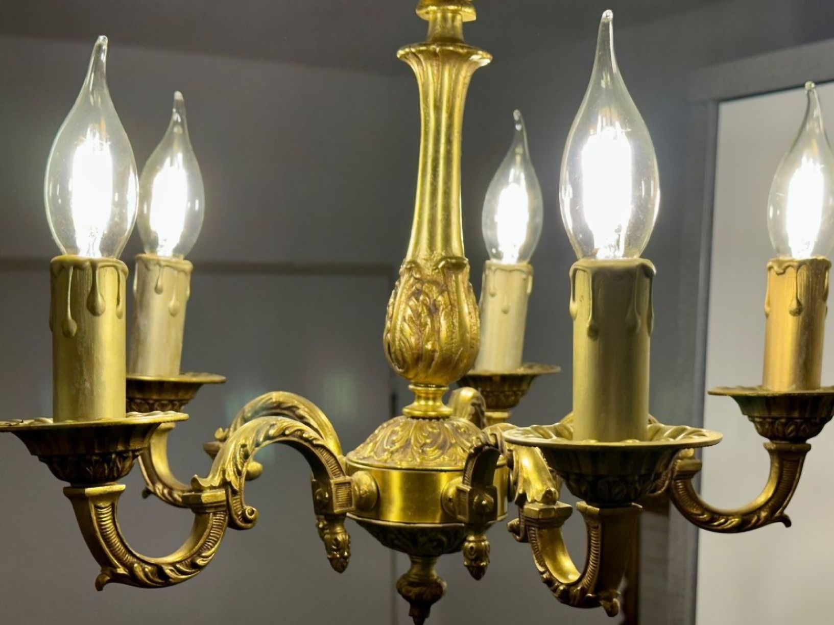 Lustres & lampes de plafonds: Antiker 5-armiger Kronleuchter – D'occasion à St. Gallen par charly92 4