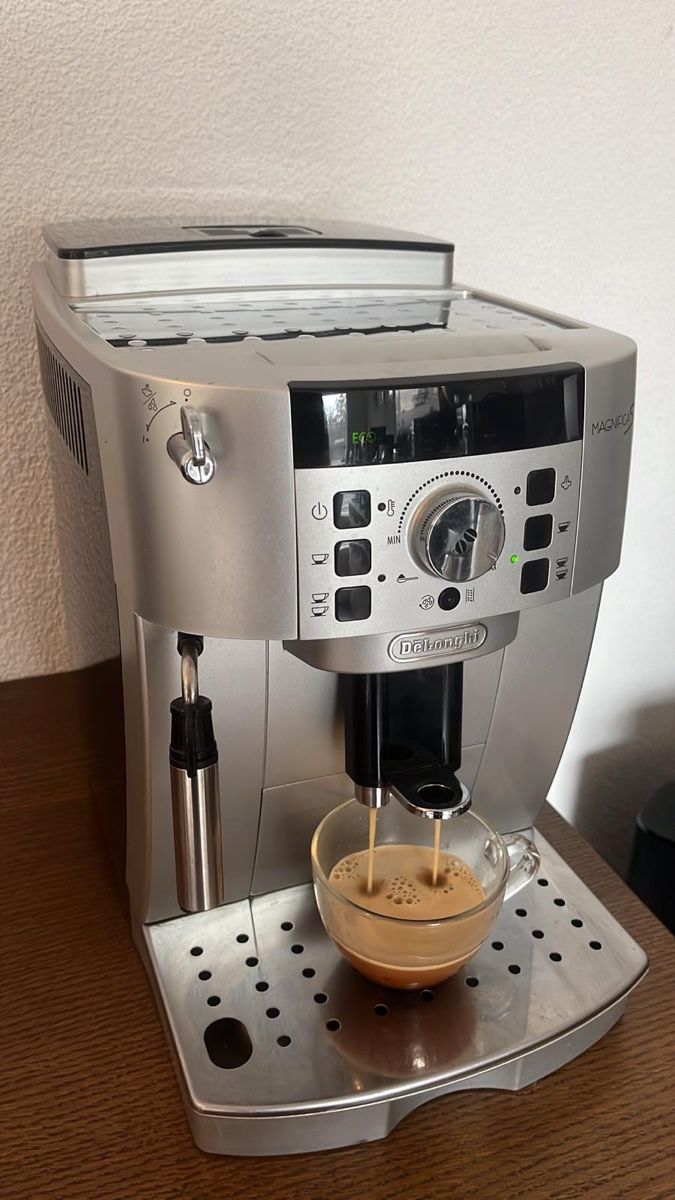 De'Longhi Macchine per caffè & Macchine per espresso: Delonghi Magnifica S – Usato da Root venduto da HHParts 1