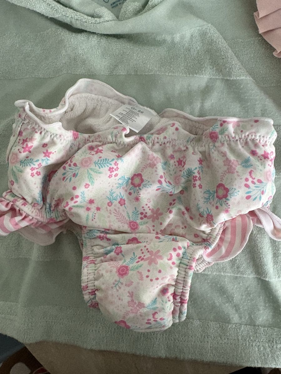 Costumi da bagno: Baby Badeset  – Usato da Zürich venduto da Anushka86 4