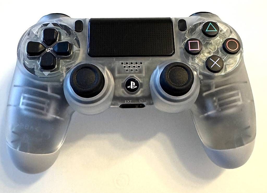 Controller: Controller Dualshock 4 & Dualshock 4 Charging Station PS 4 – Gebraucht aus Bülach von gcricri 1