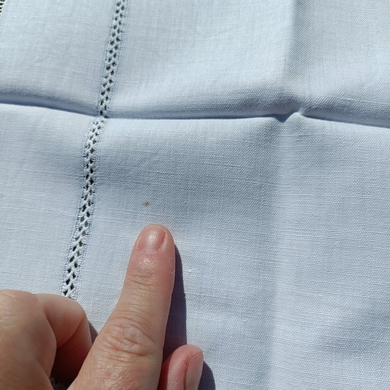 Sonstige Tischwäsche: Weisses Tisch Deckchen gebraucht – Gebraucht aus Sitterdorf von imsis 2