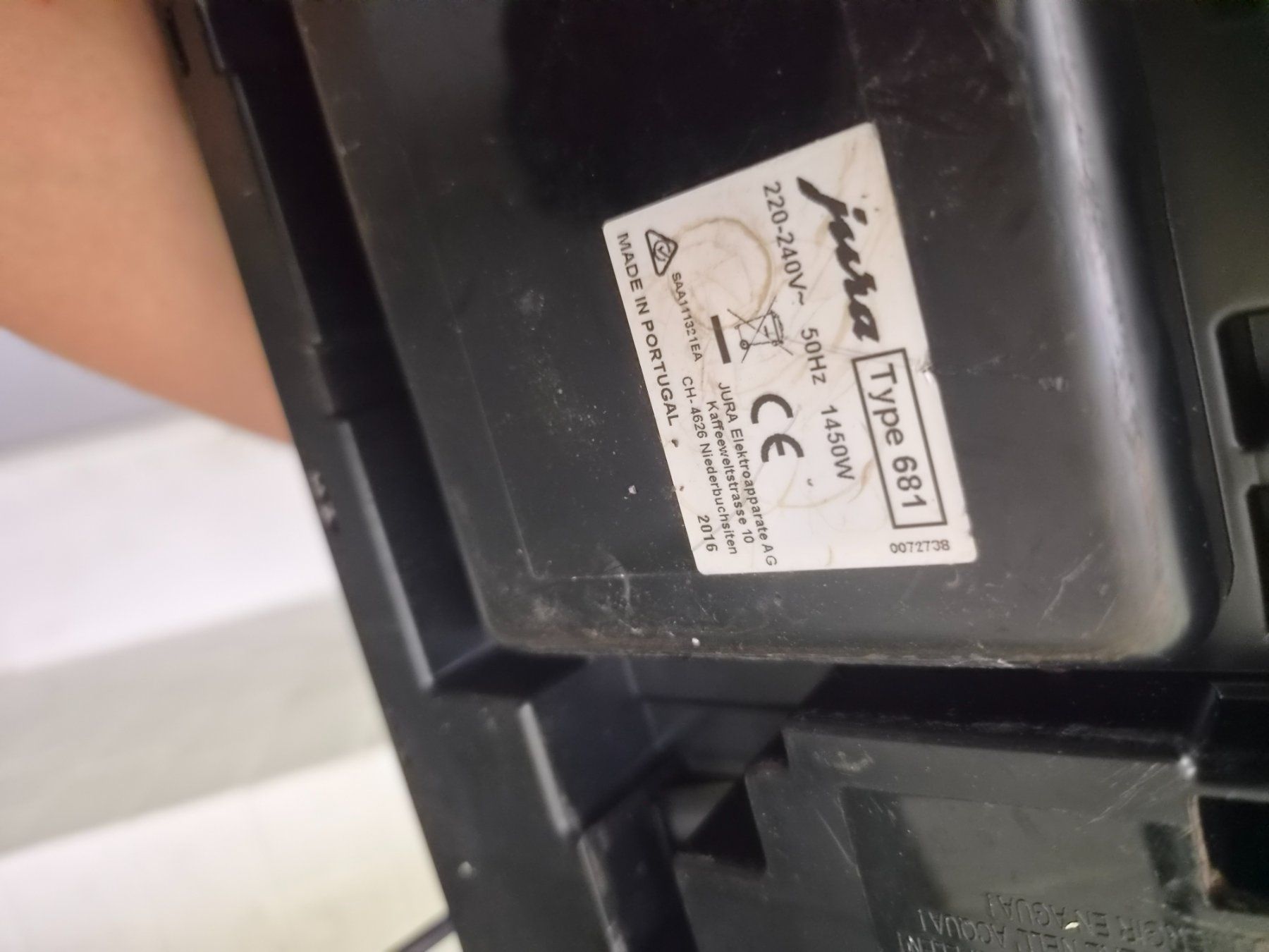 Jura Machines à café & Machines à expresso: Jura ENA Kaffeemaschine Typ 681 – Défectueux à Domat Ems par tchnesa 2