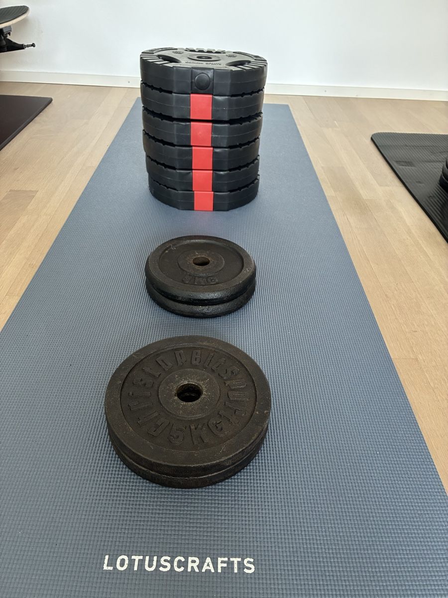 Hometrainer: Weight bench with weights and dumbbells – Usato da Aadorf venduto da pol_dd6j 5