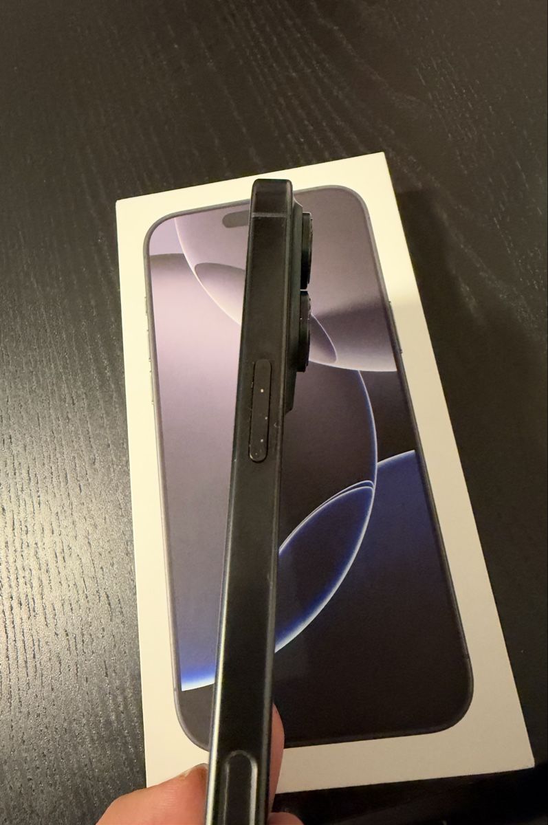 Apple Telefoni cellulari / Smartphones: Iphone 16 Pro Max 512 GB Schwarz – Usato da Muri AG venduto da zva_7mym 3