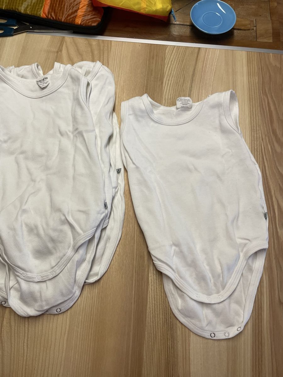 Biancheria intima: 6 Bodys Taille 98-104 – Usato da Jaun venduto da Totiii