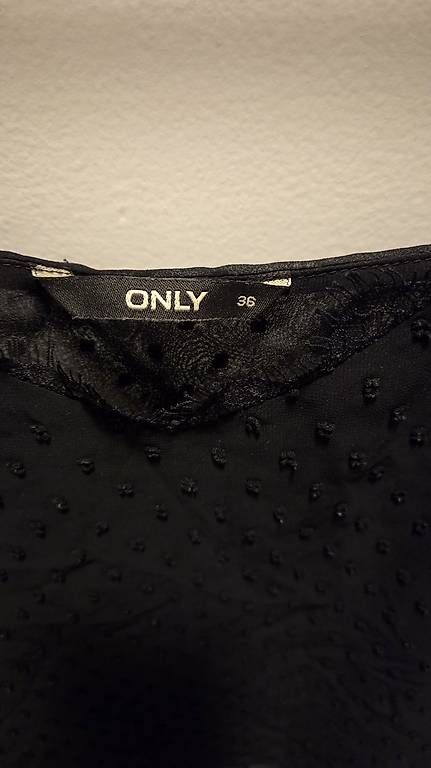 Only Blusen: Schwarze Sommerbluse, S/36 – Gebraucht aus Bern von nigq 1
