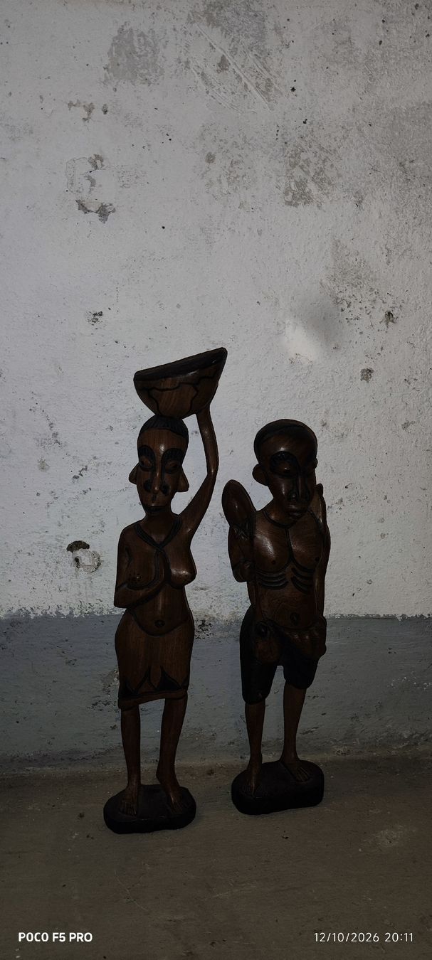 Statuette: Set aus handgeschnitzten Holzfiguren – Nuovo (secondo la descrizione) da Winterthur venduto da Ajcps 4