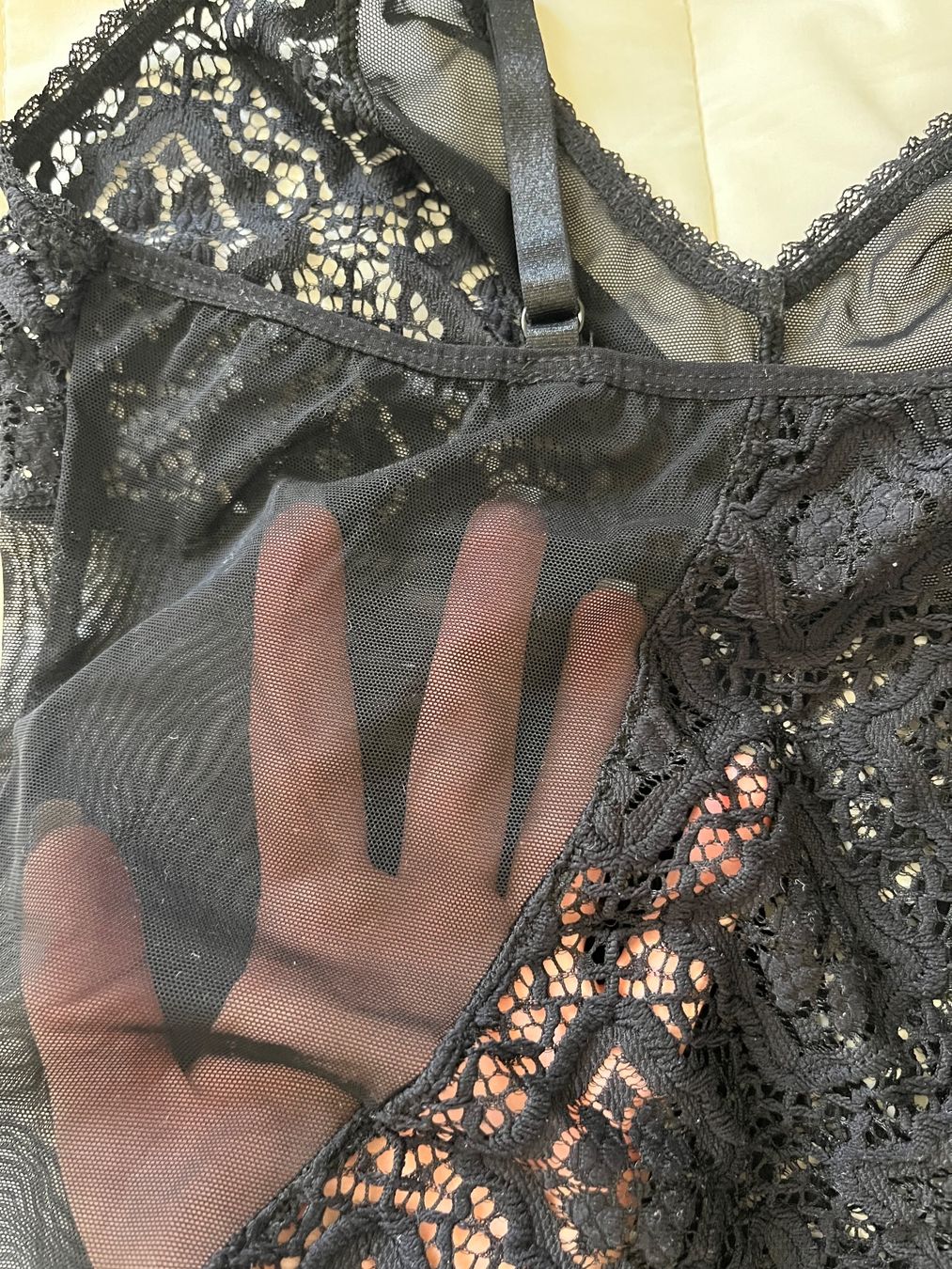 Top: New  lace body top size M – Nuovo (secondo la descrizione) da Chêne-Bougeries venduto da Seetooyoo 4
