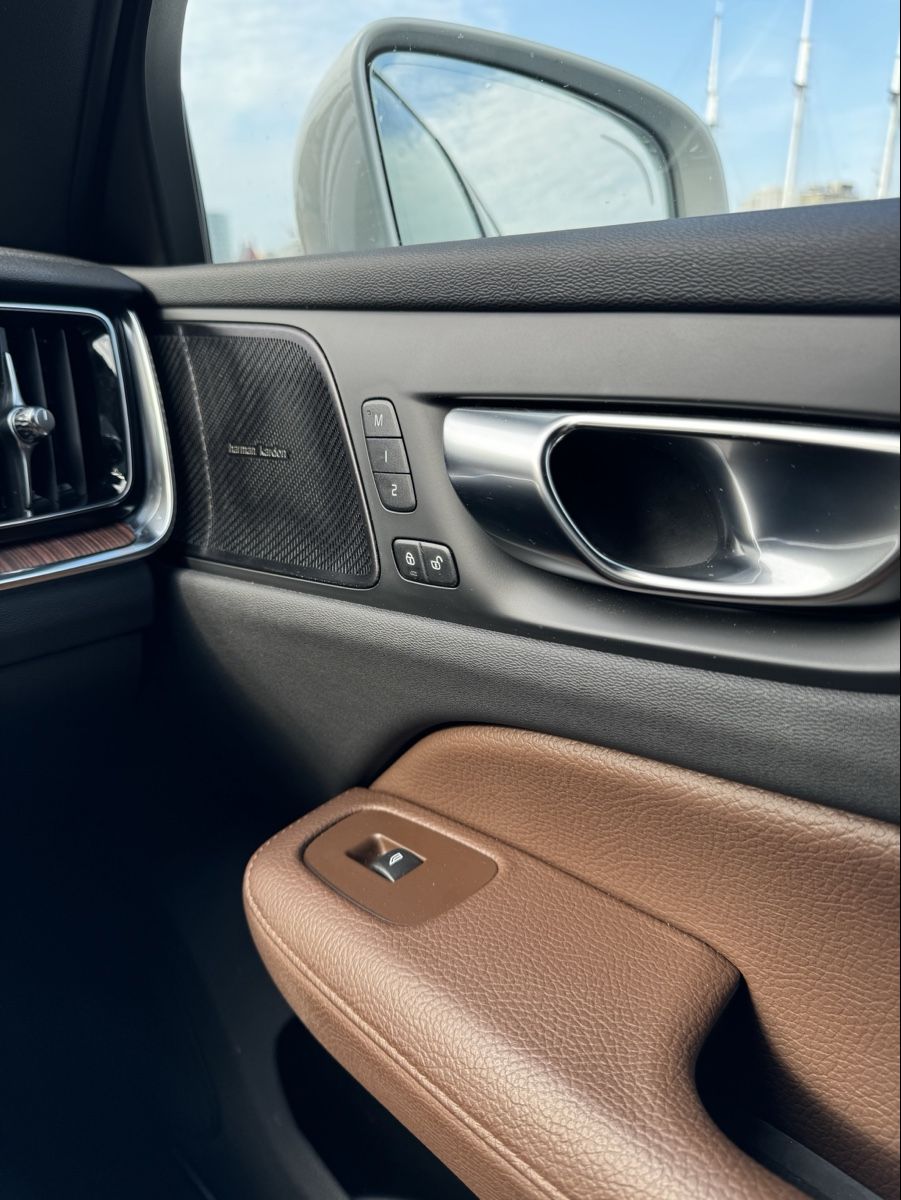 Volvo Automobili: Volvo V60 Mild Hybrid – Usato da Binningen venduto da hja_8y59 4