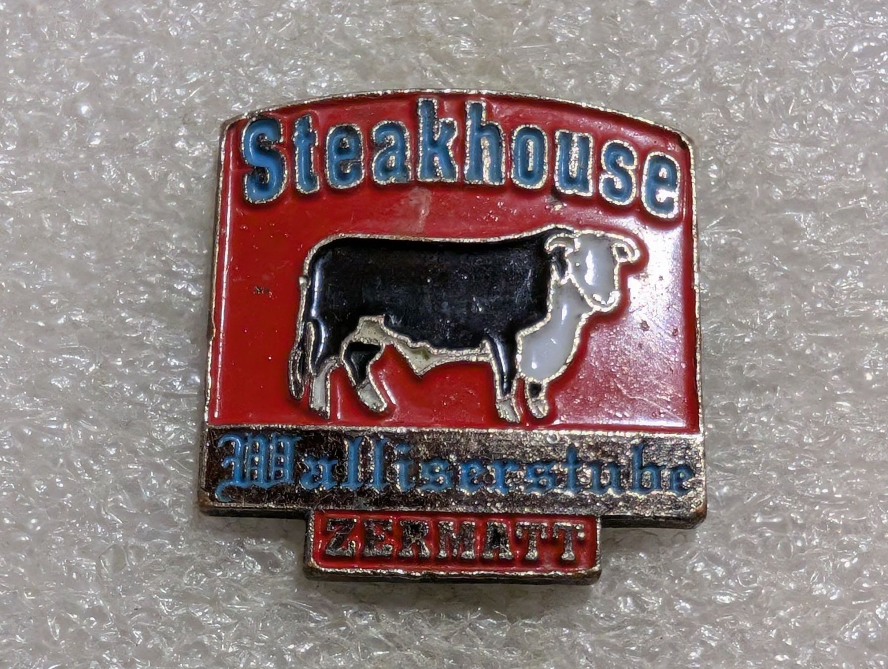 Placchette & Badge: Ansteckpin 96: Steakhouse Zermatt – Usato da Oppligen venduto da Pin-Fall-Shop