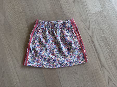 Adidas Mini Rock Blumenmuster bunt elastischer Bund