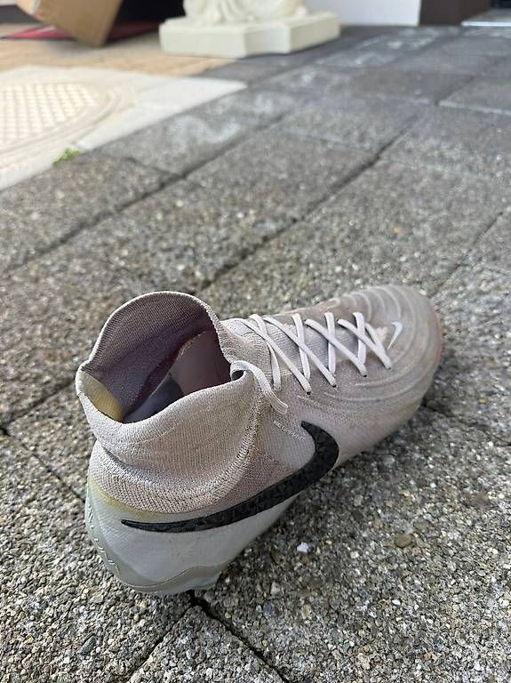 Scarpe da uomo: Nike Phantom Vision Elite FG inkl. original Nike Beutel – Usato da Zürich venduto da davide_damiani11 2