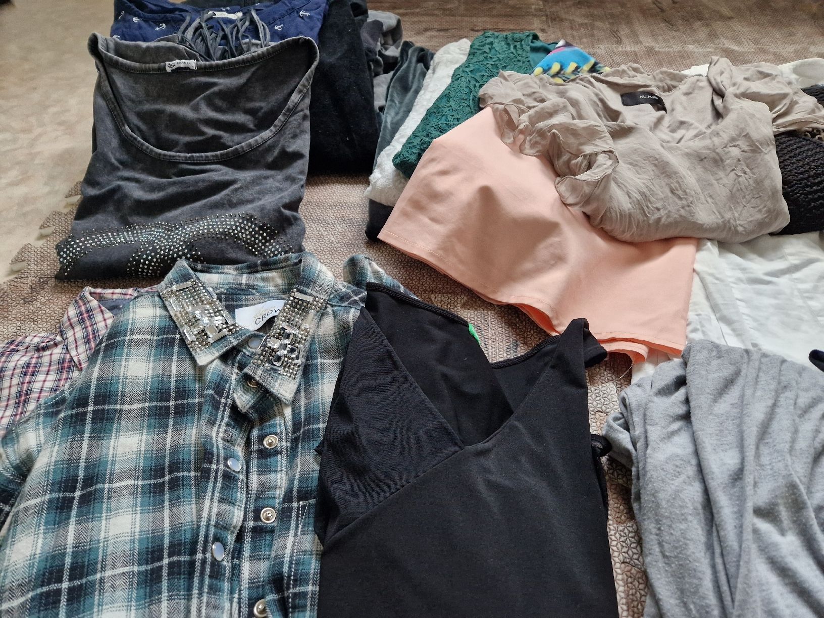 Lotti di vestiti: Kleiderpaket Gr. S – Usato da Triengen venduto da KittyKat6 1