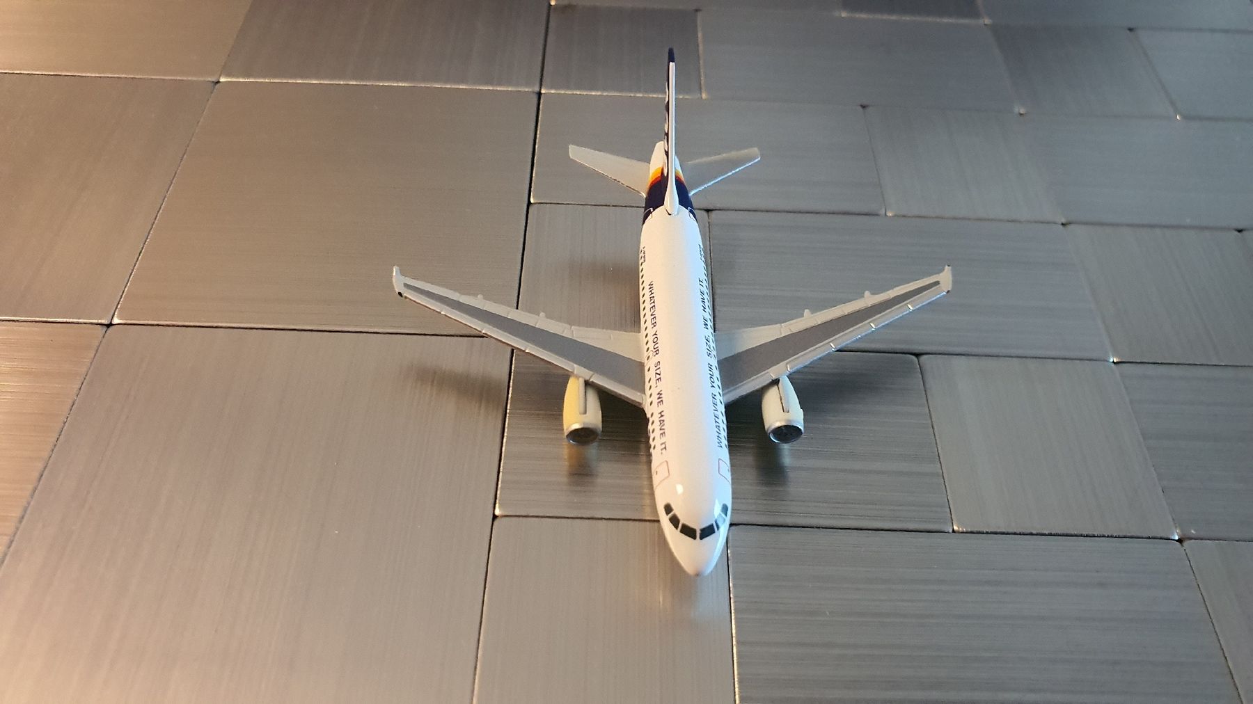 Herpa Kit di modellismo & Modellini statici: HERPA AIRBUS A318 1/500 – Usato da Männedorf venduto da Modellbau-wyss 3