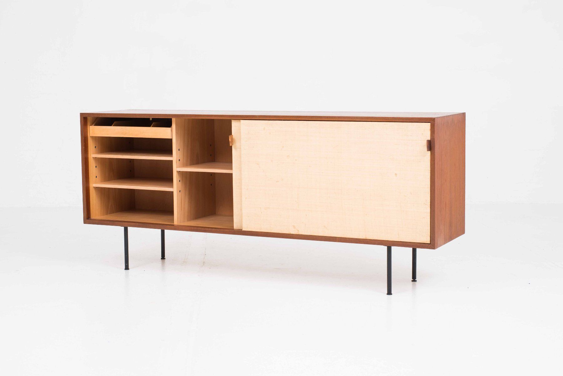 Knoll Kommoden: Knoll Sideboard mit Seegrasfronten von Florence Knoll – Gebraucht aus Zürich von STUZH38 3