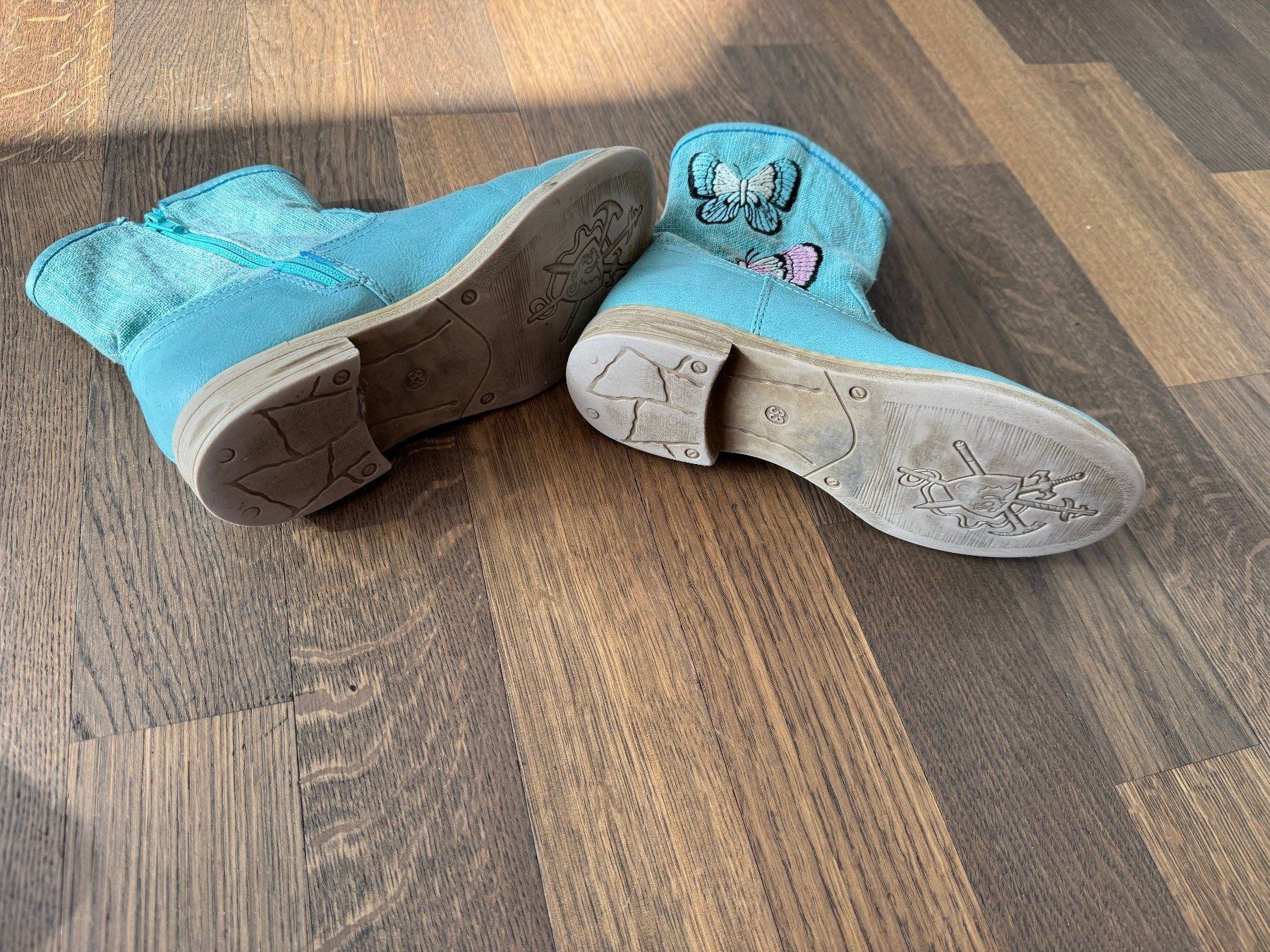Scarpe per ragazze: Stiefeletten türkis Grösse 33 – Usato da Würenlos venduto da CaSteSeNievis 2