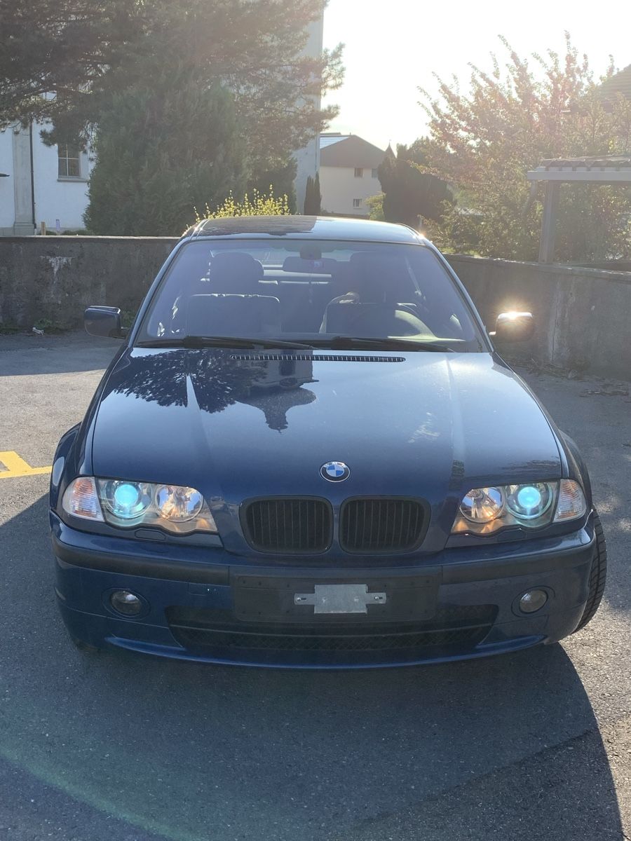 BMW Automobili: BMW 330XI – Usato da Uznach venduto da MarcE04 1