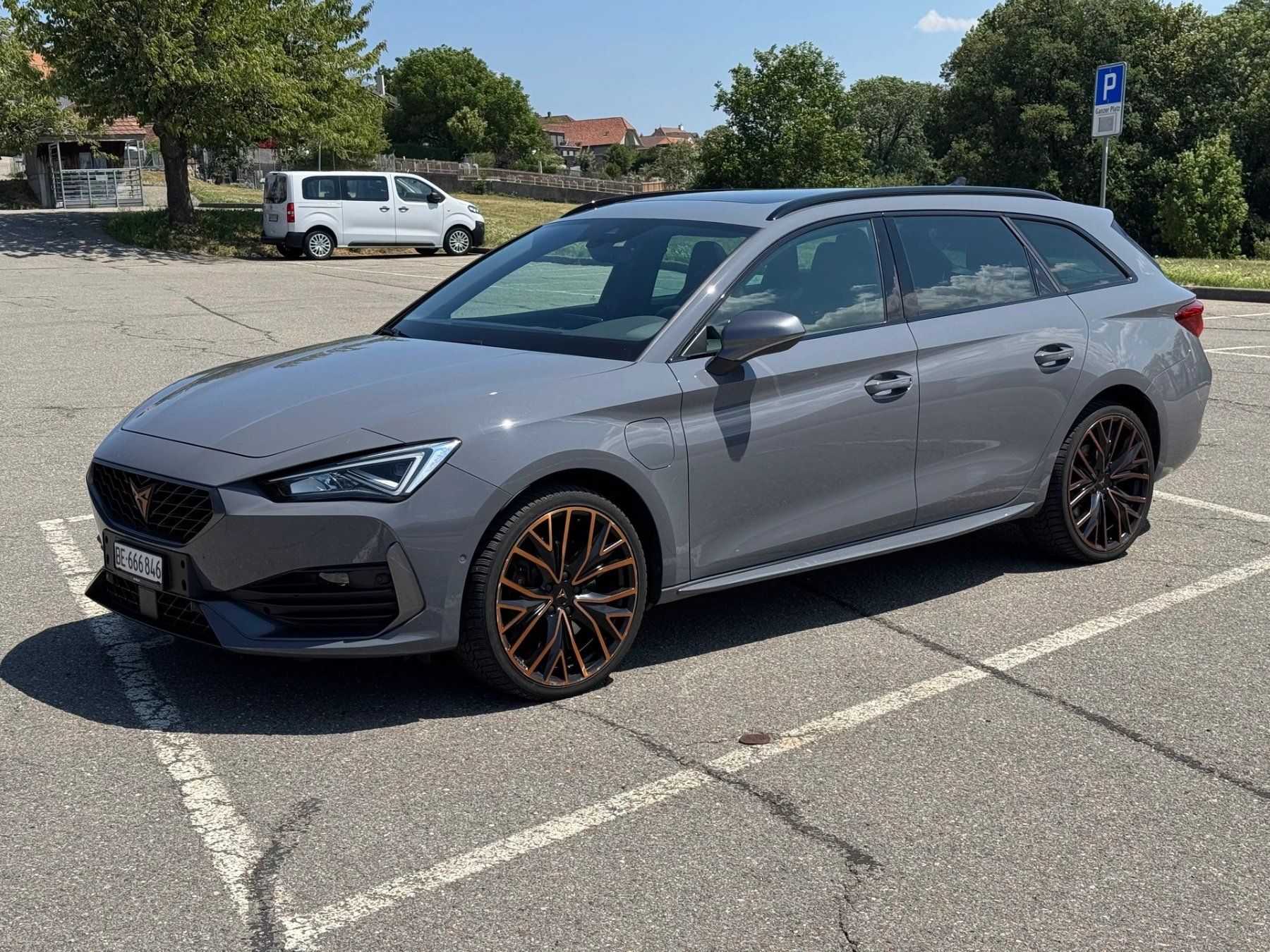 Cupra Autos: CUPRA 1.4 eHybrid DSG – D'occasion à Helgisried par apple-sigi