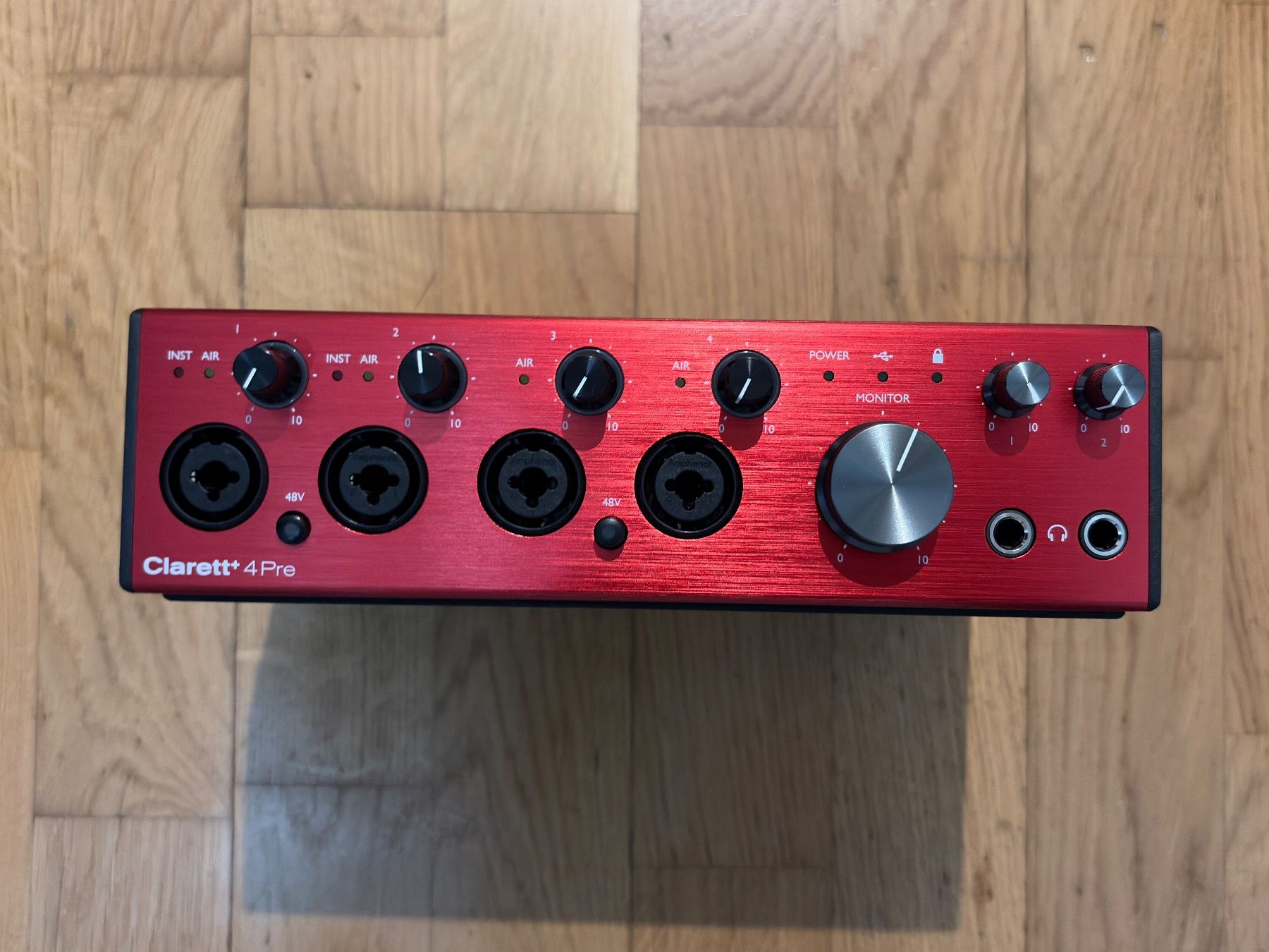 Focusrite Equipement studio: Focusrite Clarett+ 4 Pre – Neuf (Voir description) à Bülach par travellinglight