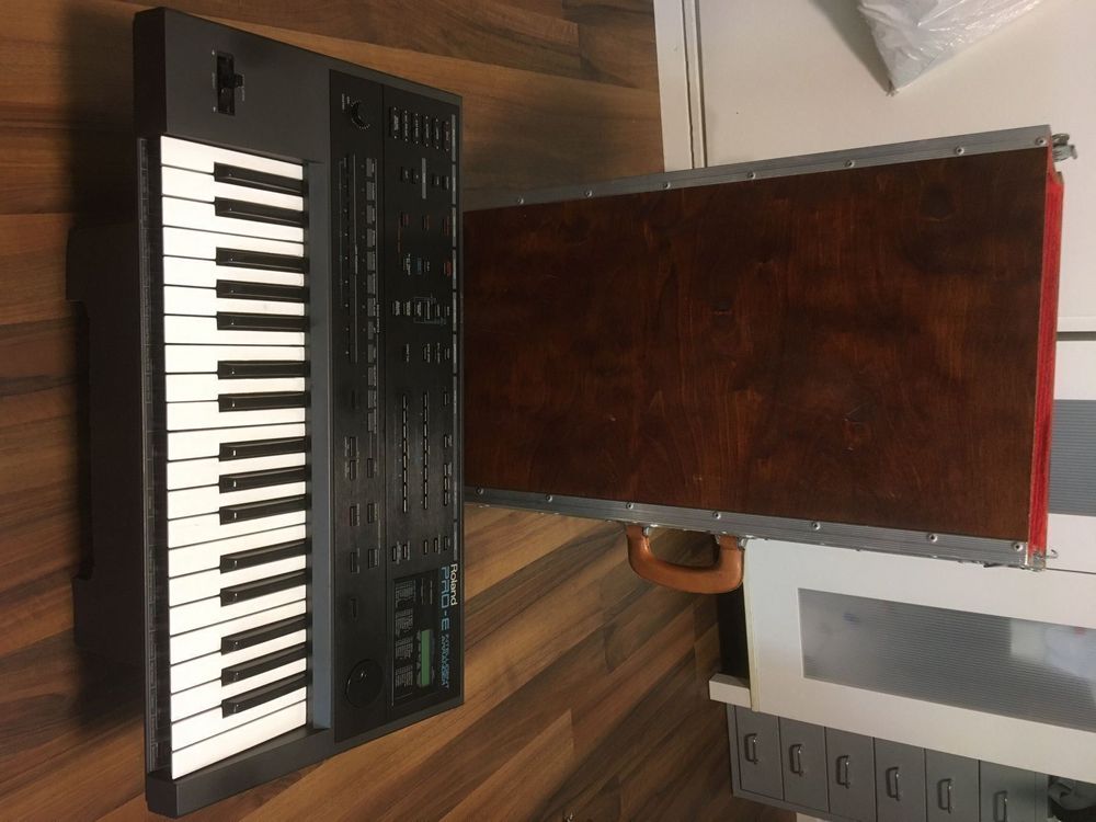 Begleitautomat Roland Pro-E (Gebraucht) in Ittigen für CHF 215 – mit ...