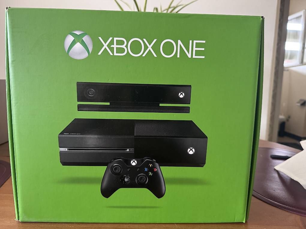 Console: Console Xbox one 500 Go + 3 jeux – Usato da Genève venduto da tit_qcm8