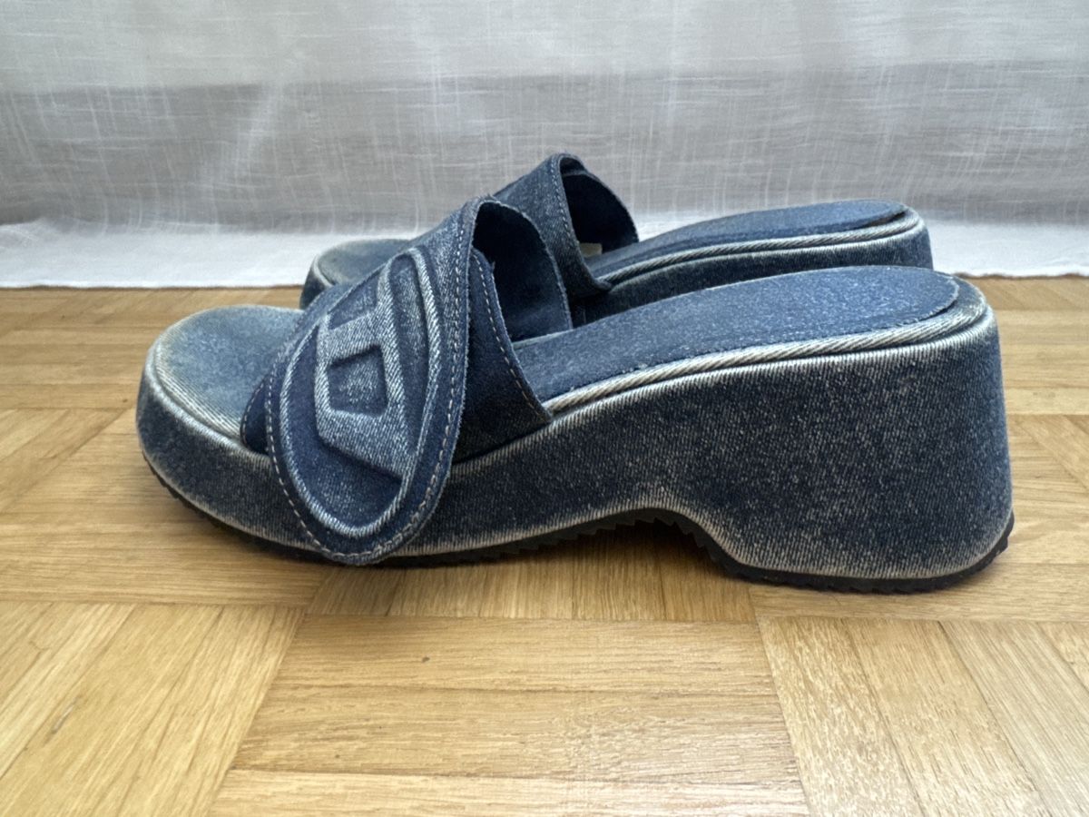 Diesel Chaussures femmes: Diesel Slipper Grösse 39 – Neuf (Voir description) à Zürich par pas_lmg9 1