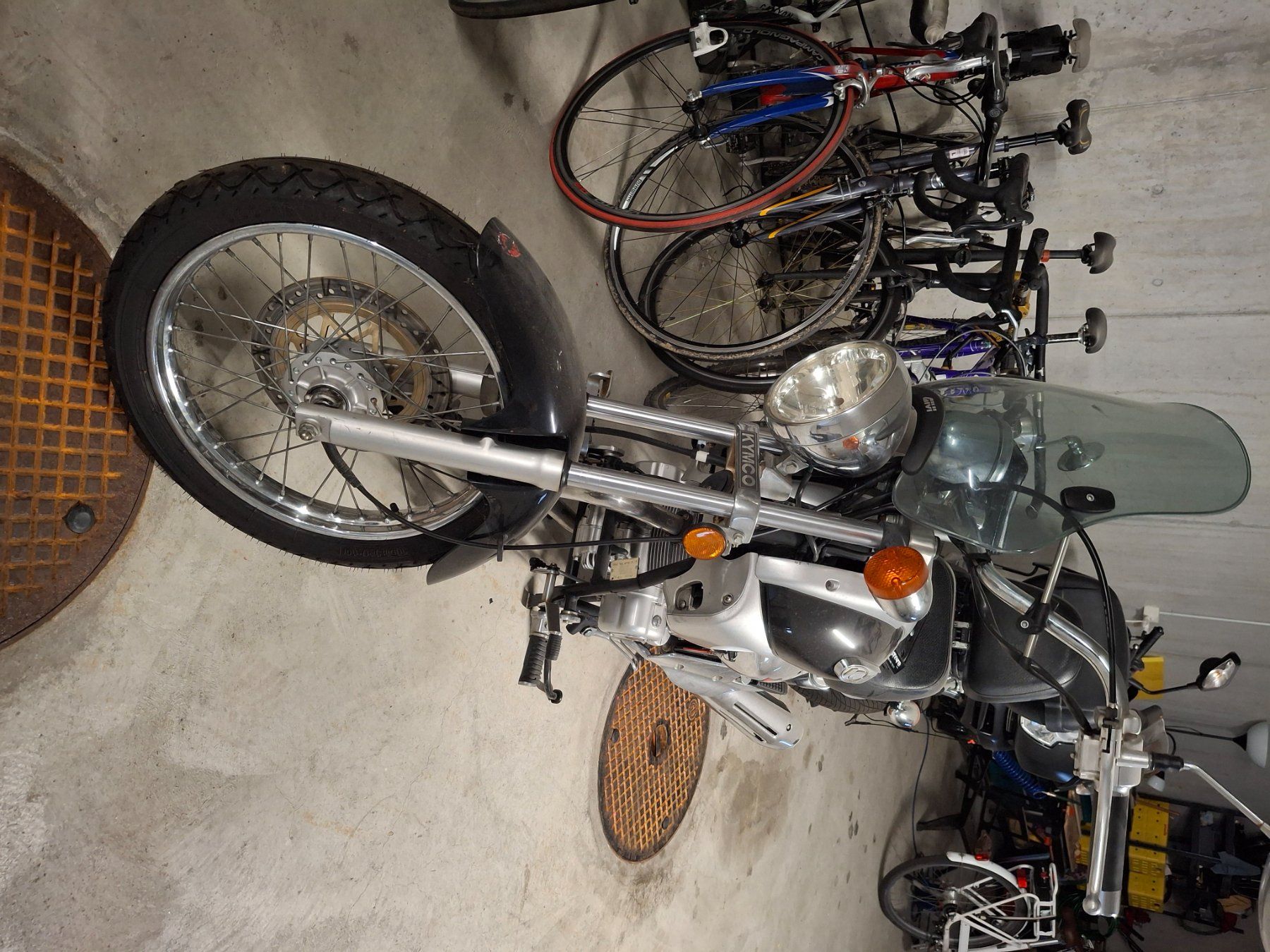 Kymco Chopper: KYMCO HIPSTER 125 CHOPPPER A1 – Usato da Reinach BL venduto da sebas2010 2