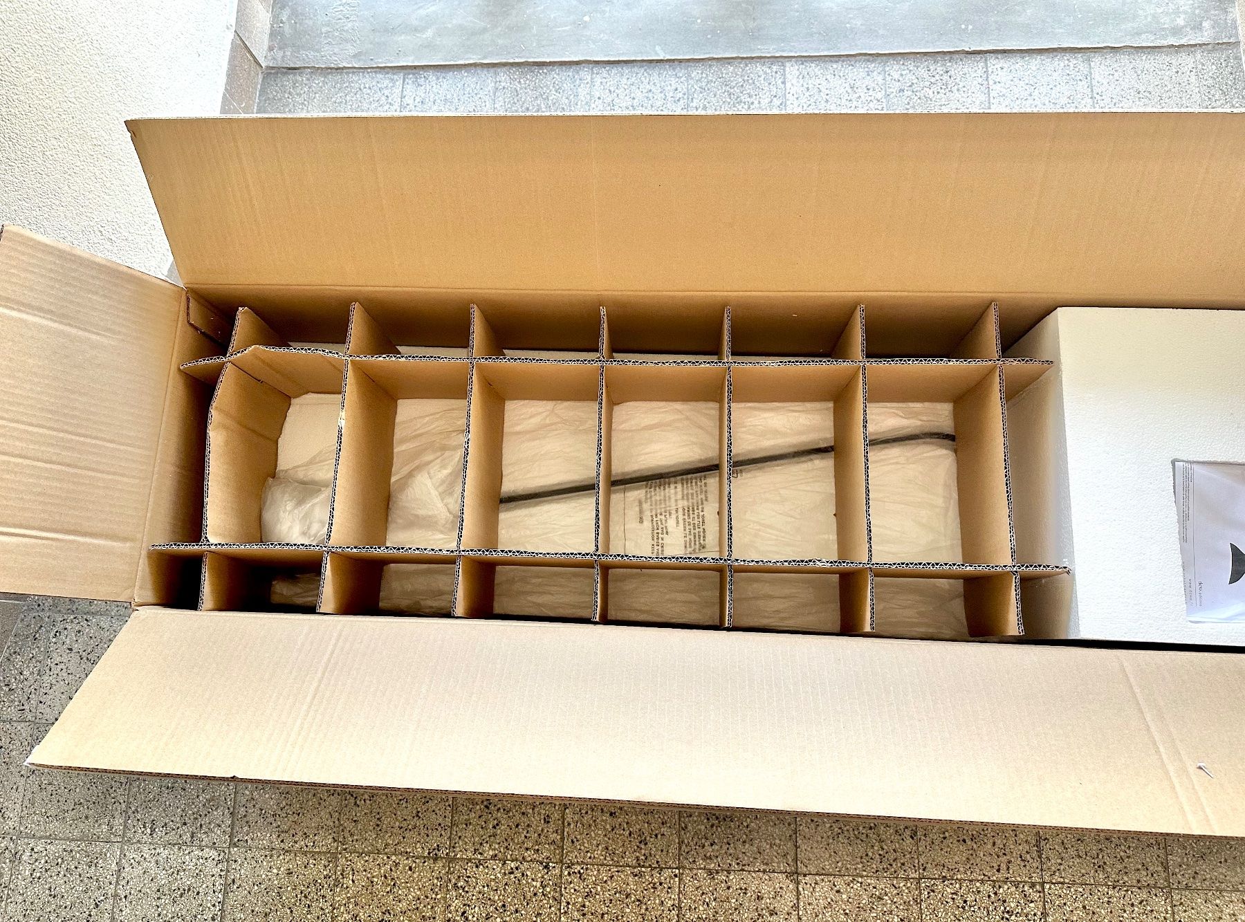 Lampadari & plafoniere: MANTIS BS4 Deckenleuchte NEU und original verpackt – Usato da Basel venduto da D.plus 3