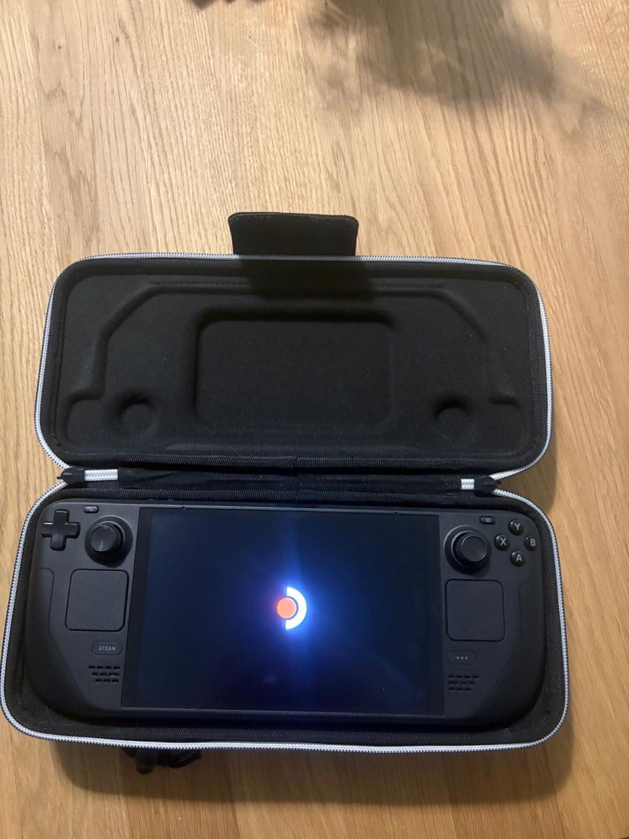 Valve Console: Steam Deck OLED 2To – Usato da Uvrier venduto da thi_9spl