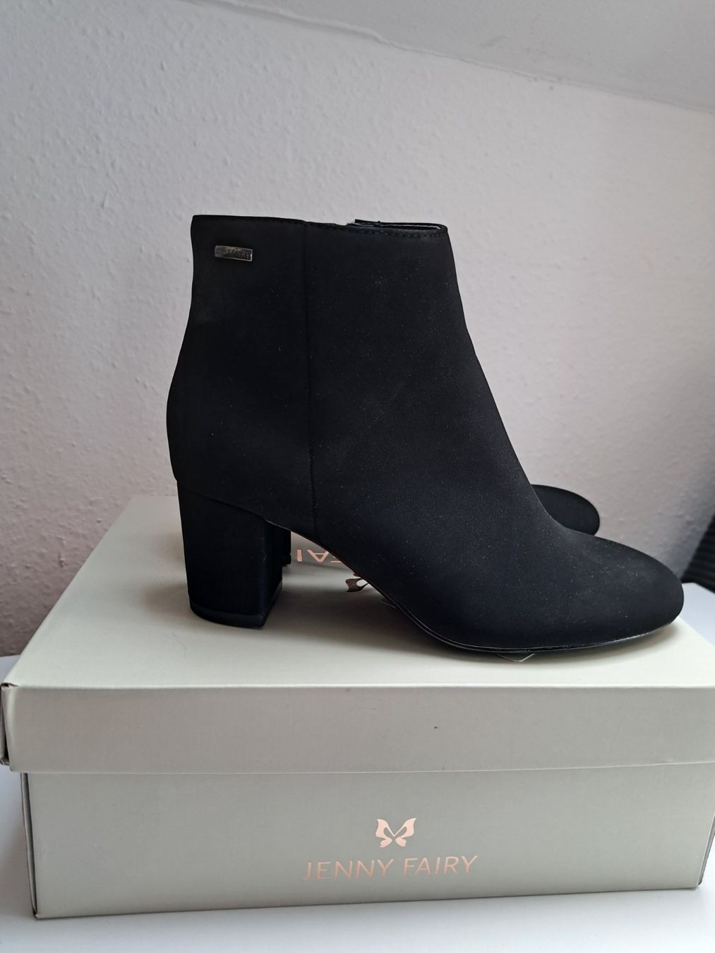 Damenschuhe: Stiffeletten Gr. 38 Neu – Gebraucht aus Gommiswald von Cyndi5