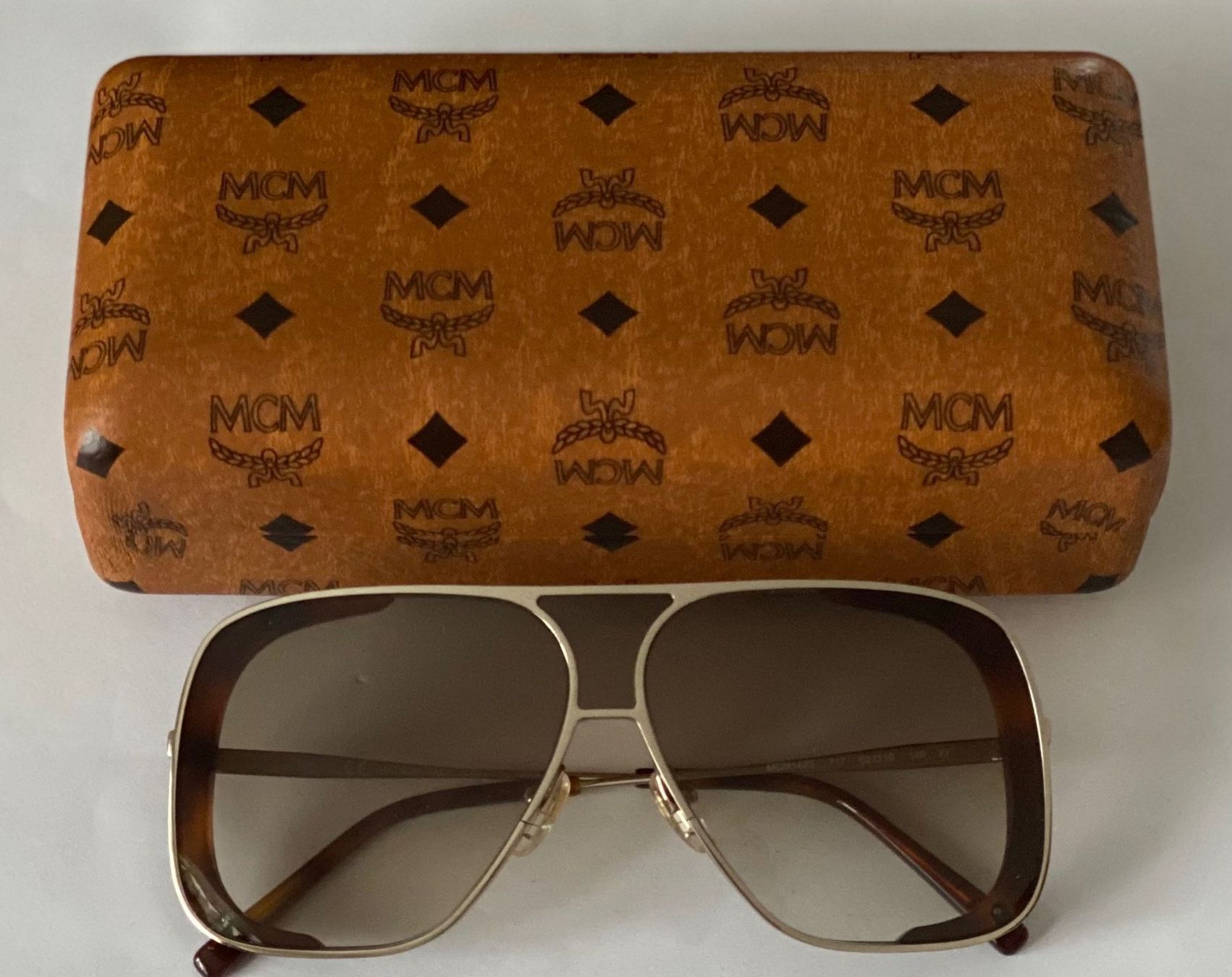 Occhiali & Lenti: MCM Unisex Sonnenbrillen – Nuovo e nell'imballaggio originale da Oberaach venduto da Dandy2021 4