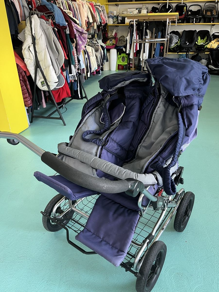 Carrozzine: Top Zwillingskinderwagen Mountain Buggy Duet – Usato da Gommiswald venduto da prosito6 1
